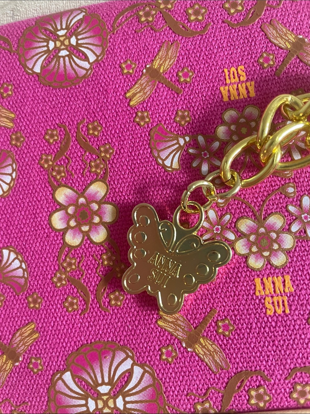 🌸✨ ANNA SUI Dragonfly Floral Wallet on Chain NWOT